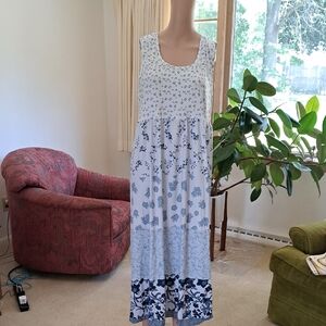 Floral Sleeveless Maxi Dress - Blue and White L PTP 19" New No Tags